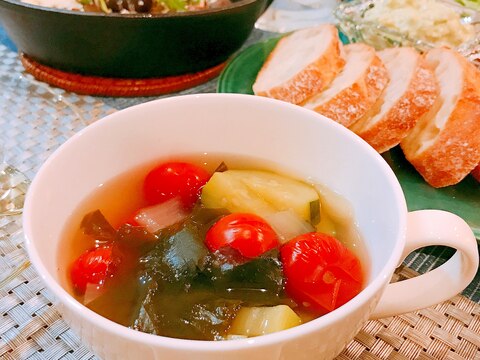 ズッキーニとミニトマトのスープ☆